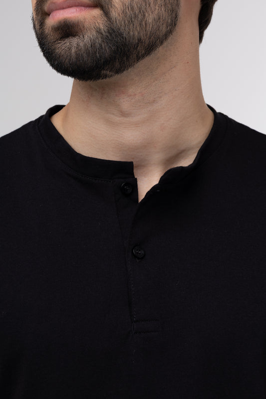 Camiseta Henley - Preta