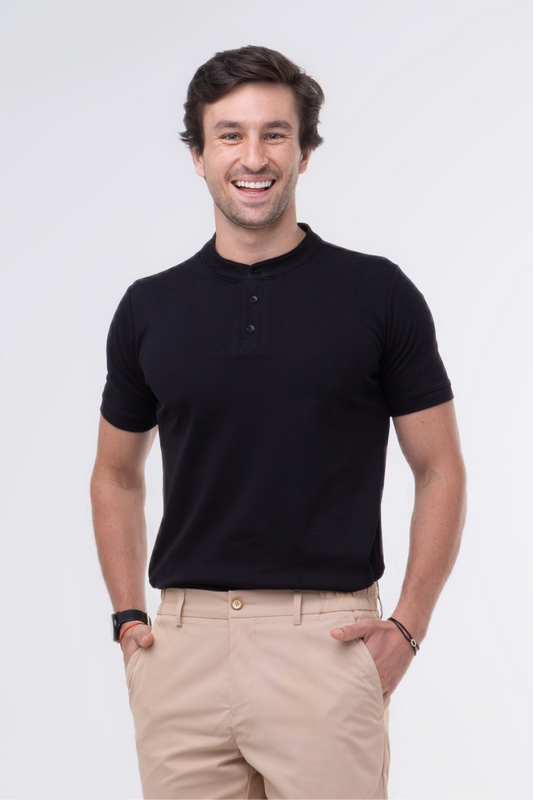 Camiseta Gola Mao - Preta