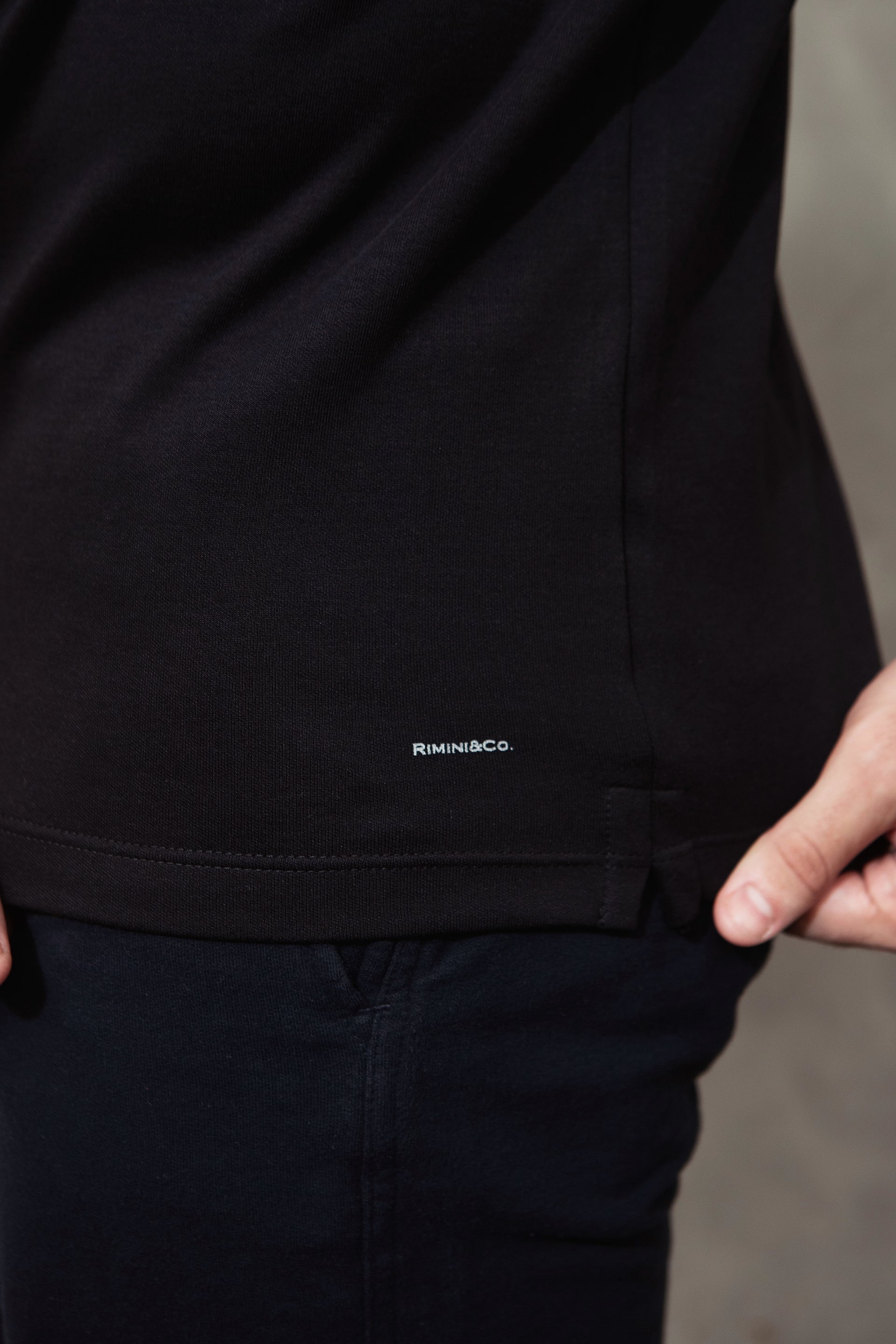 Camiseta Alfaiatti - Preta