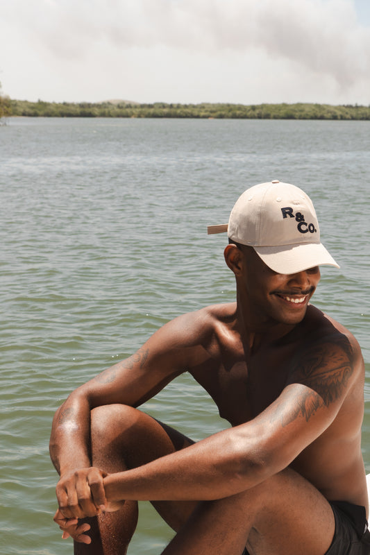 Boné R&Co. - Bege Escuro