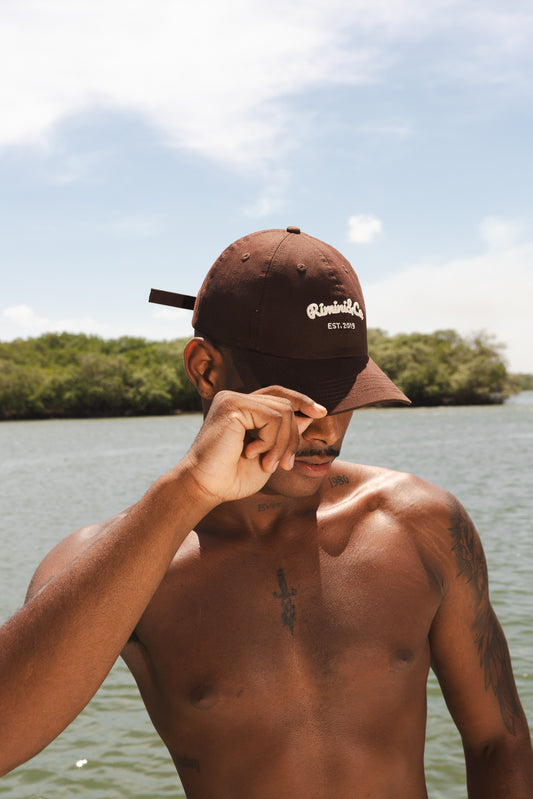 Boné College - Marrom