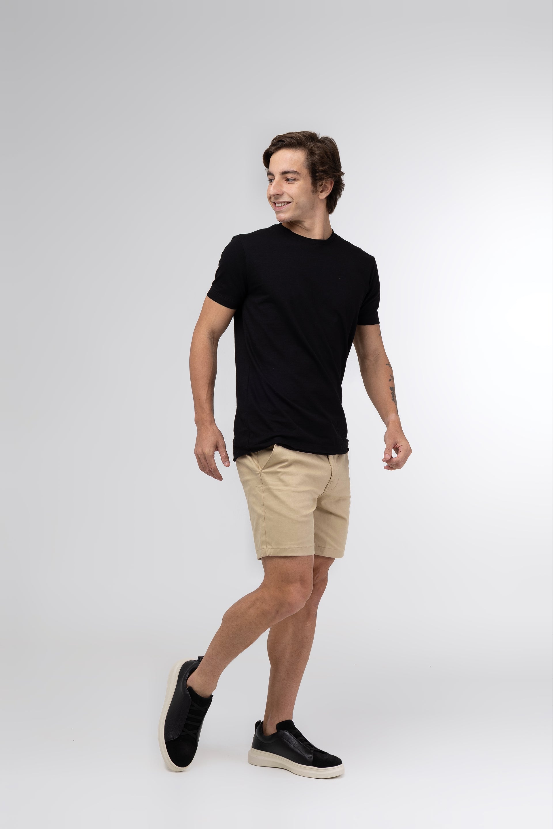 Camiseta Ares - Preta