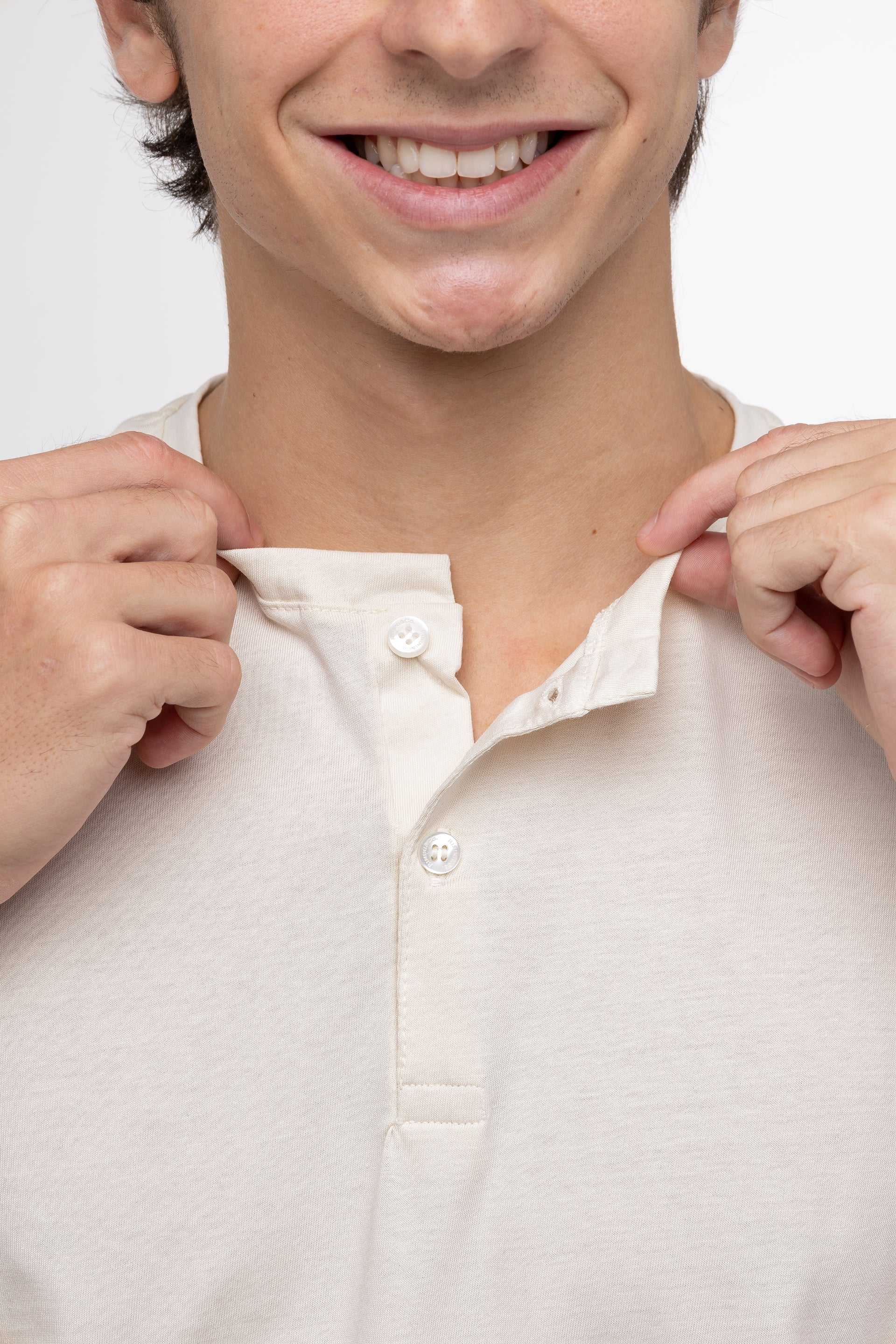 Camiseta Henley - Off White